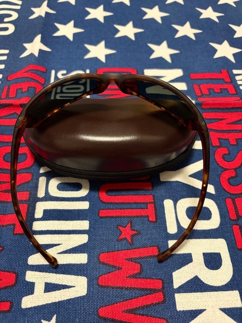 Arnette Sunglasses Pattern Frame Sporty Wraparound Style Vintage 90s