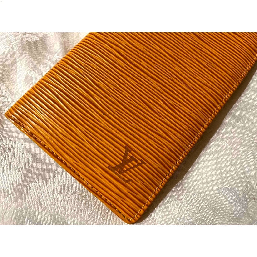 LOUIS VUITTON Epi Leather Agenda Notebook Cover Yellow Purple Interior Spain