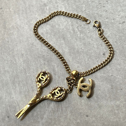 CHANEL CC Logo Scissor Charm Bracelet Gold Tone Vintage 2002 Spring 18cm Used