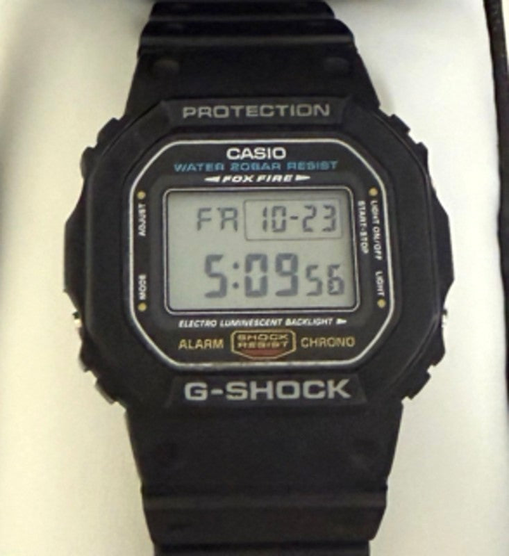 CASIO G-SHOCK DW-5600E Digital Mens Watch Black Resin Case Box Great Condition