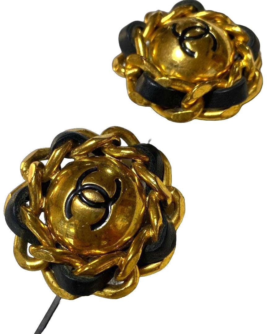 CHANEL CC Logo Chain Leather Clip-On Earrings Gold Black Large 4cm Vintage Used