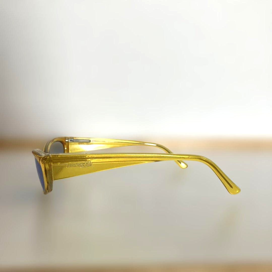 ARNETTE Mantis Vintage Sunglasses Yellow Clear Frame Blue Lens Cat Eye Italy