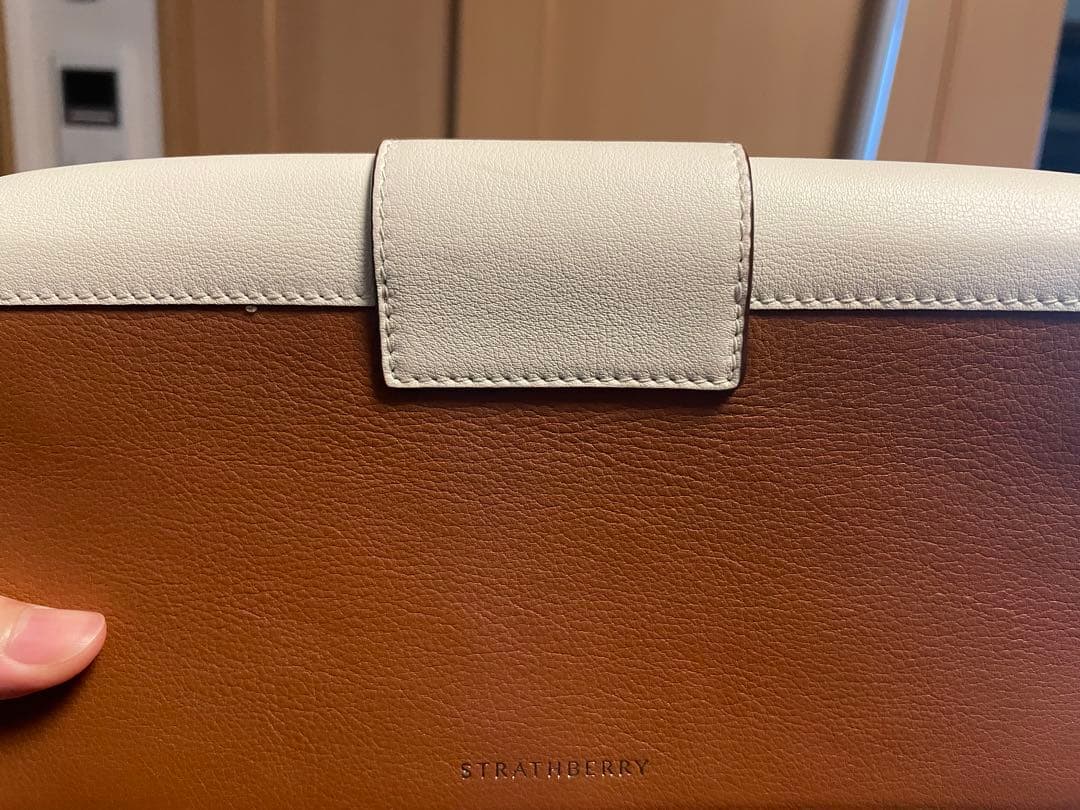 Strathberry East/West Mini Bag White Brown Bicolor Leather Gold Chain Crossbody