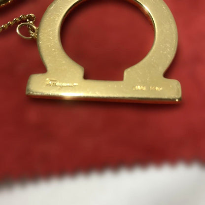 Salvatore Ferragamo Gancini Scarf Ring Gold Tone Italy Box Vintage Accessory