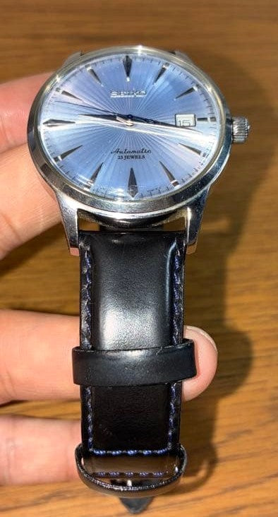 SEIKO Automatic 23 Jewels 6R15-01S0 Watch Silver Sunray Dial Date Leather Band