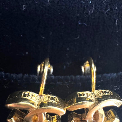 CHANEL CC Logo Clip-On Earrings Gold Tone GP Vintage Authentic Pair 1.2cm
