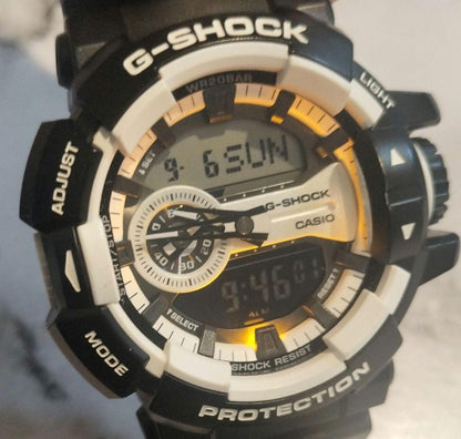CASIO G-SHOCK GA-400 Mens Analog Digital Watch Black White Resin 51mm