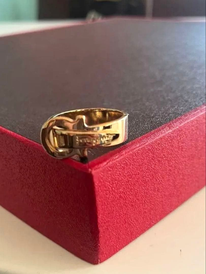 Salvatore Ferragamo Scarf Ring Gancini Gold Tone Metal Scarf Clip Italy Unused