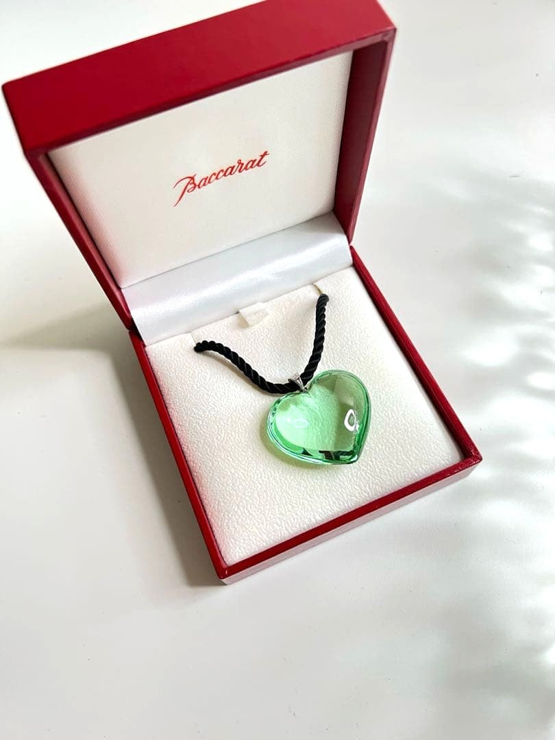 Baccarat Heart Pendant Necklace Green Crystal Glass Silver Bail Black Cord Box