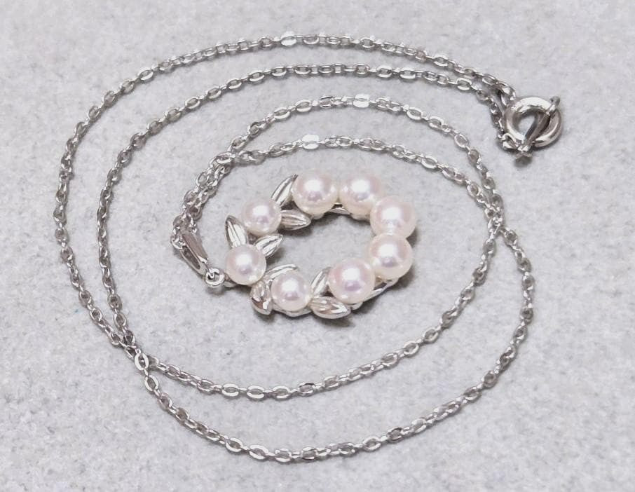 MIKIMOTO Wreath Akoya Pearl 8-Stone Pendant Necklace Silver Chain 40cm(15.7in)