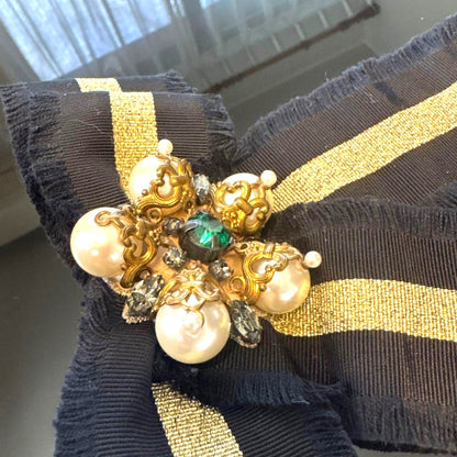 GUCCI Ribbon Bow Brooch Pin Black Gold Canvas Pearl Bijou Vintage Authentic Used