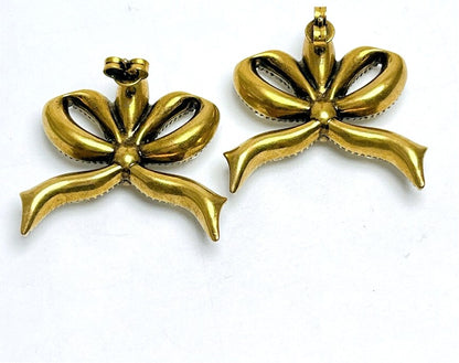 GUCCI Cat Ribbon Bow Pearl Earrings Antique Gold Tone Faux Pearl Stud Authentic