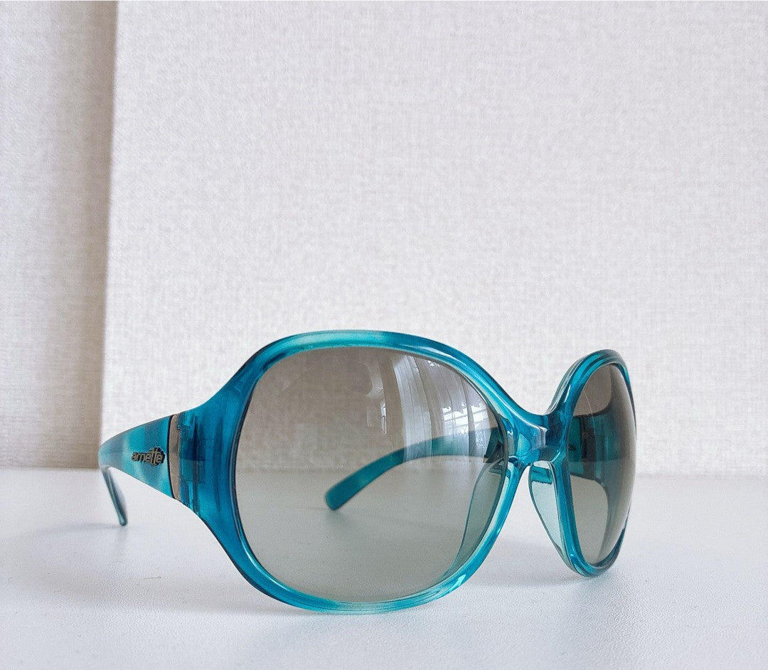 Arnette Y2K Oversized Sunglasses Clear Blue Gradient Lens Women Japan Vintage