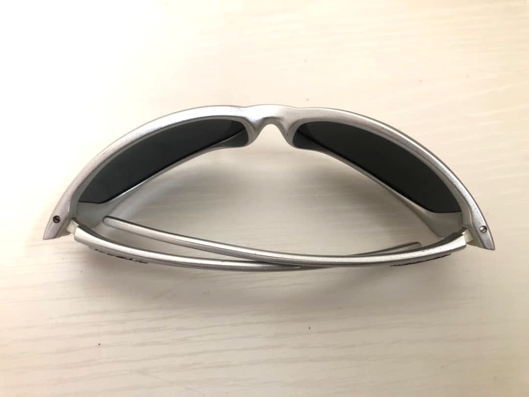 ARNETTE Vintage Wraparound Sunglasses Silver Frame Dark Lens Y2K Sporty Style