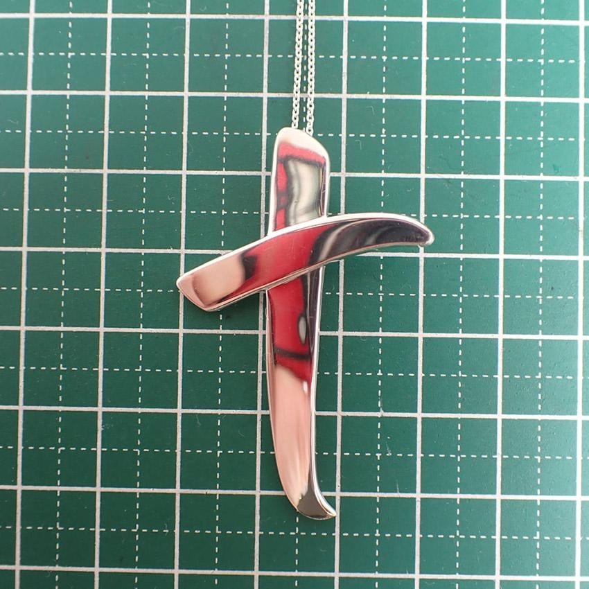 Tiffany & Co Sterling Silver 925 Paloma Picasso Kiss Cross Necklace Pendant 65cm