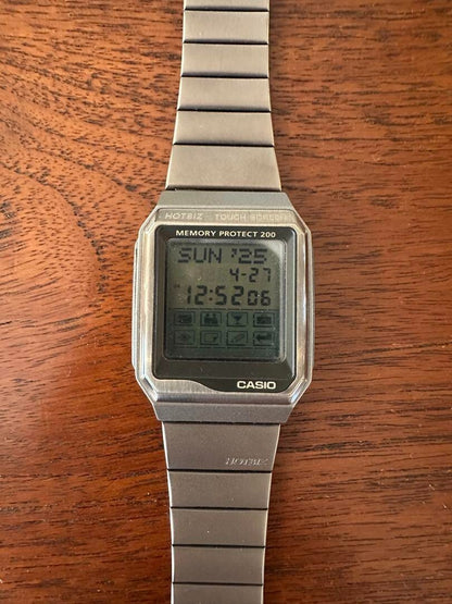 Casio HOTBIZ VDB-2000 Data Bank Digital Wristwatch Quartz Japan Vintage Good