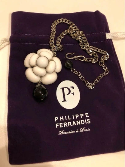 Philippe Ferrandis Camellia Flower Necklace White Matte 47.5 cm 18.7" Chain Used