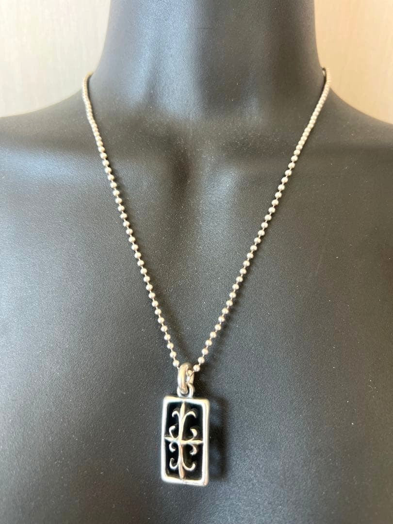 A&G 90s Frame Cross Pendant Necklace Ball Chain Silver 925 USA 35mm Vintage Used