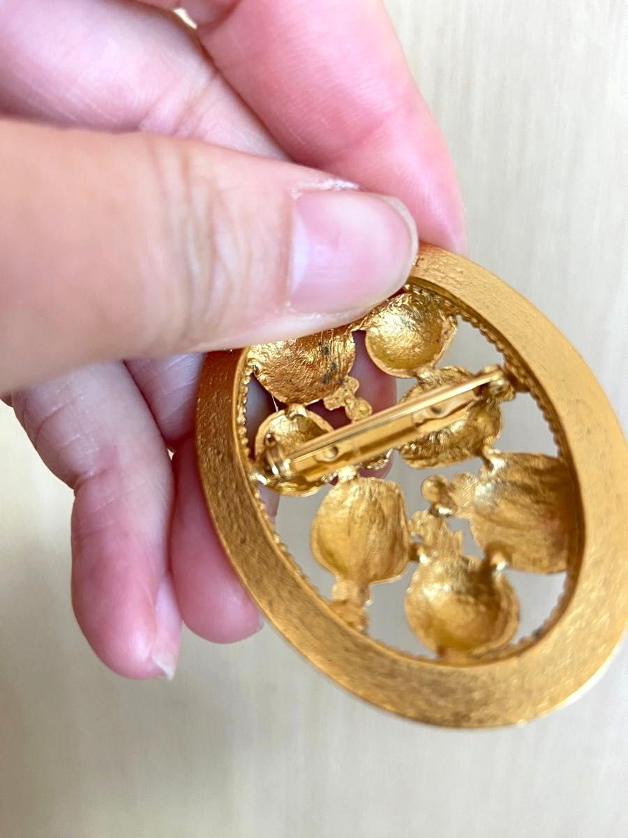 Christian Dior Perfume Bottle Motif Brooch Pin Gold Tone Vintage Oval Jewelry