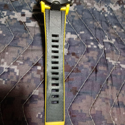 Casio G-Shock GA-2000 Carbon Core Guard Mens Watch Yellow Black Working