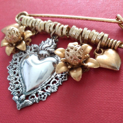 DOLCE&GABBANA Sacred Heart Charm Brooch Gold Silver Tone Flower Pin Italy 7.5cm