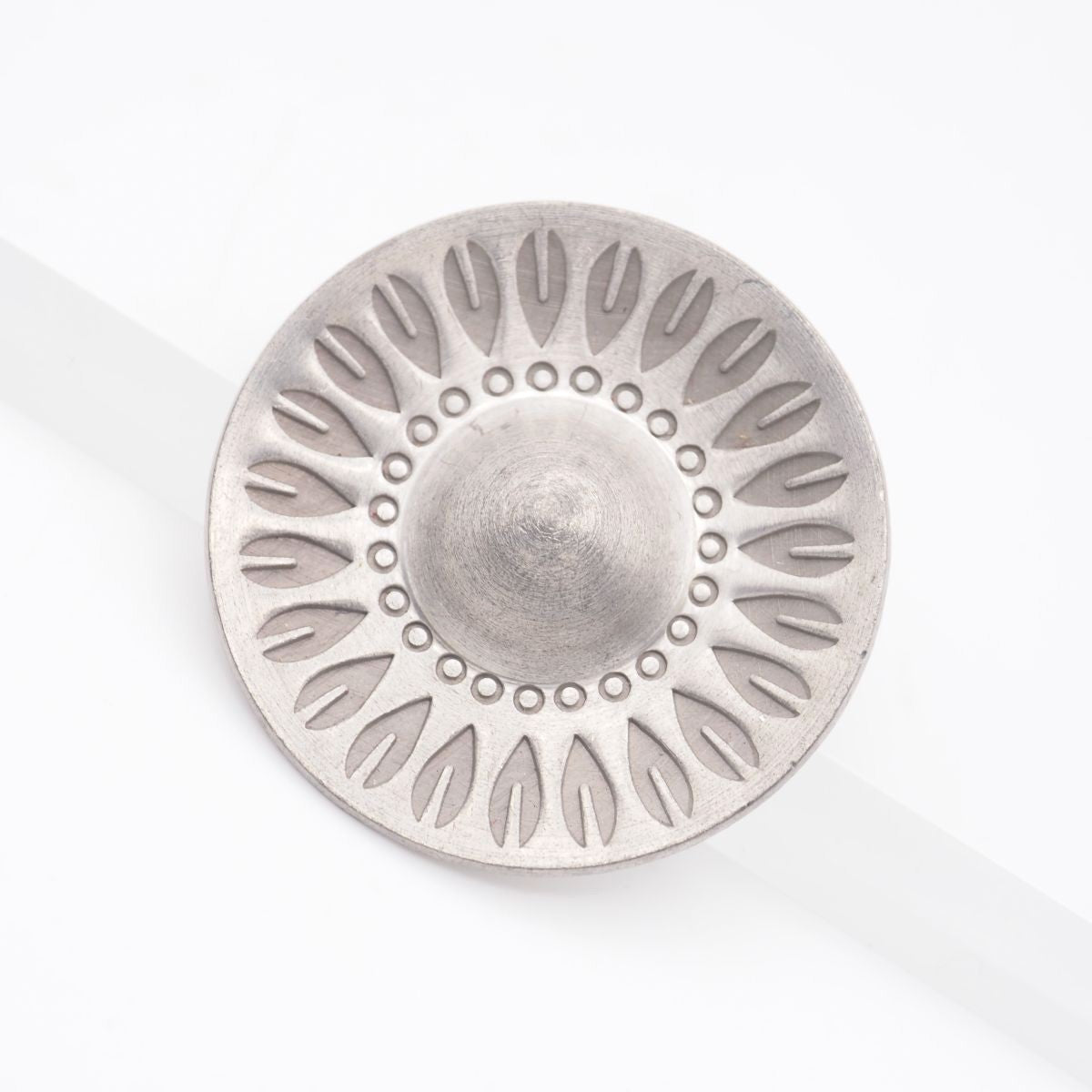 JORGEN JENSEN Pewter Brooch Round Leaf Design Silver Color Denmark 39.5mm Pin