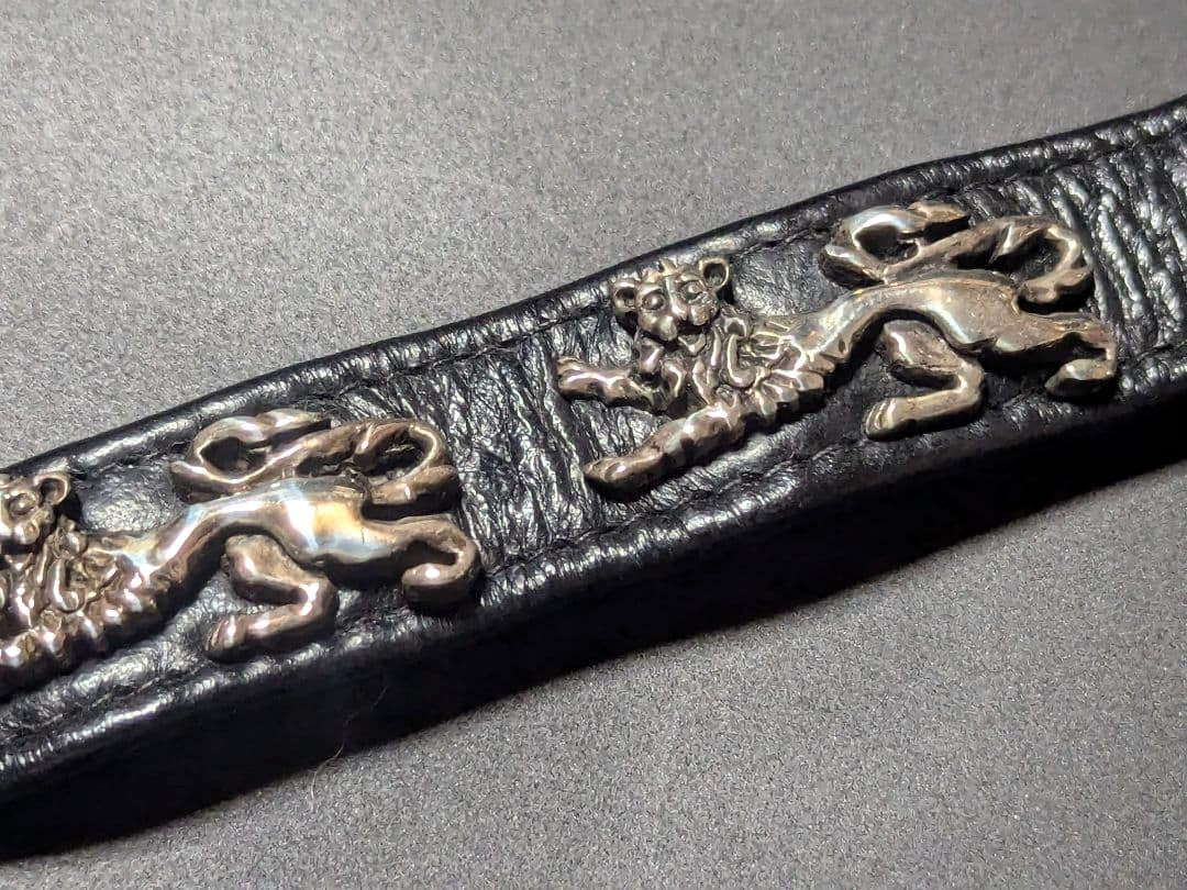 A&G Lion Heart Black Leather Bracelet Silver Tone Lion Motif 10.6in Unisex Used