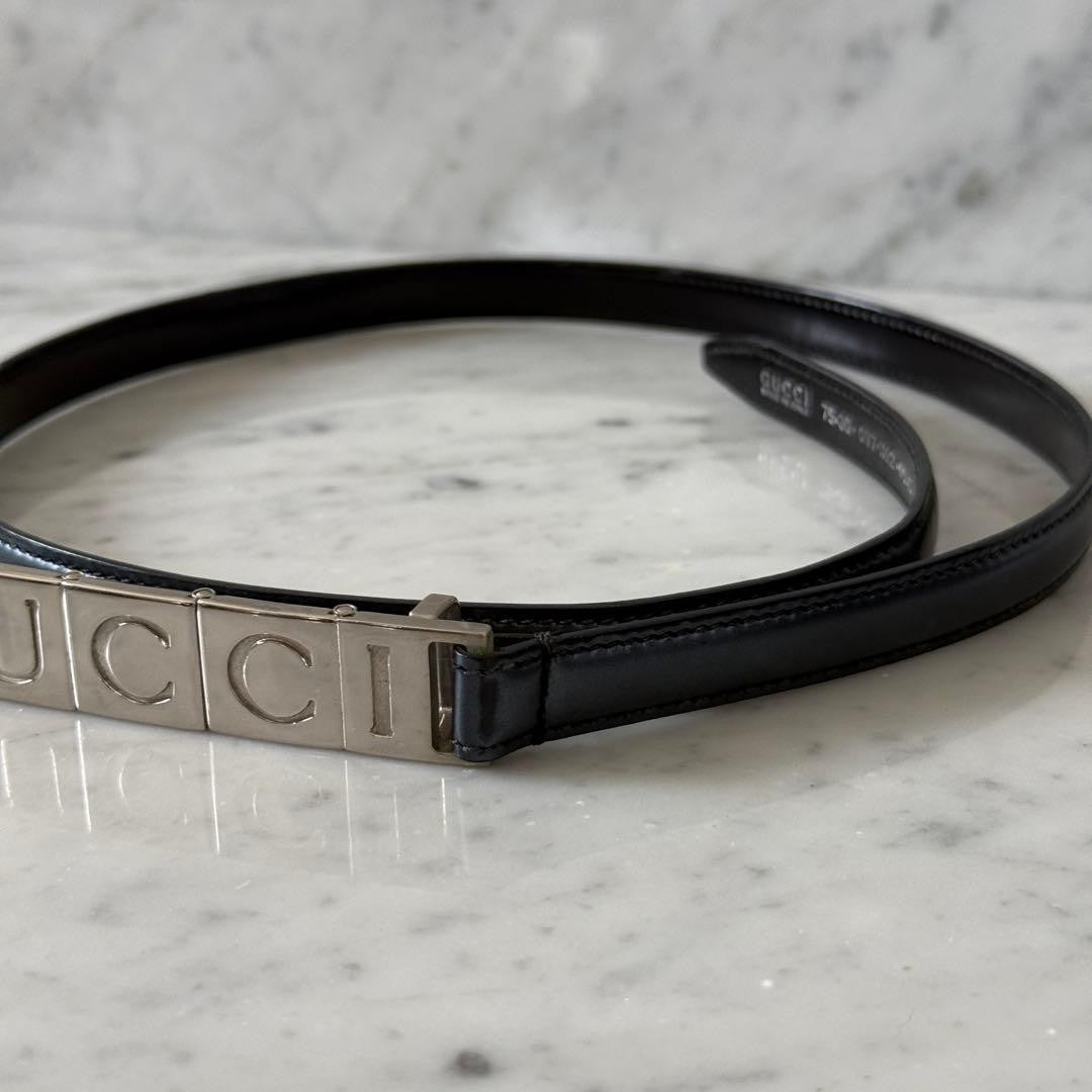 Gucci Navy Leather Logo Buckle Narrow Belt Women Size 75/30