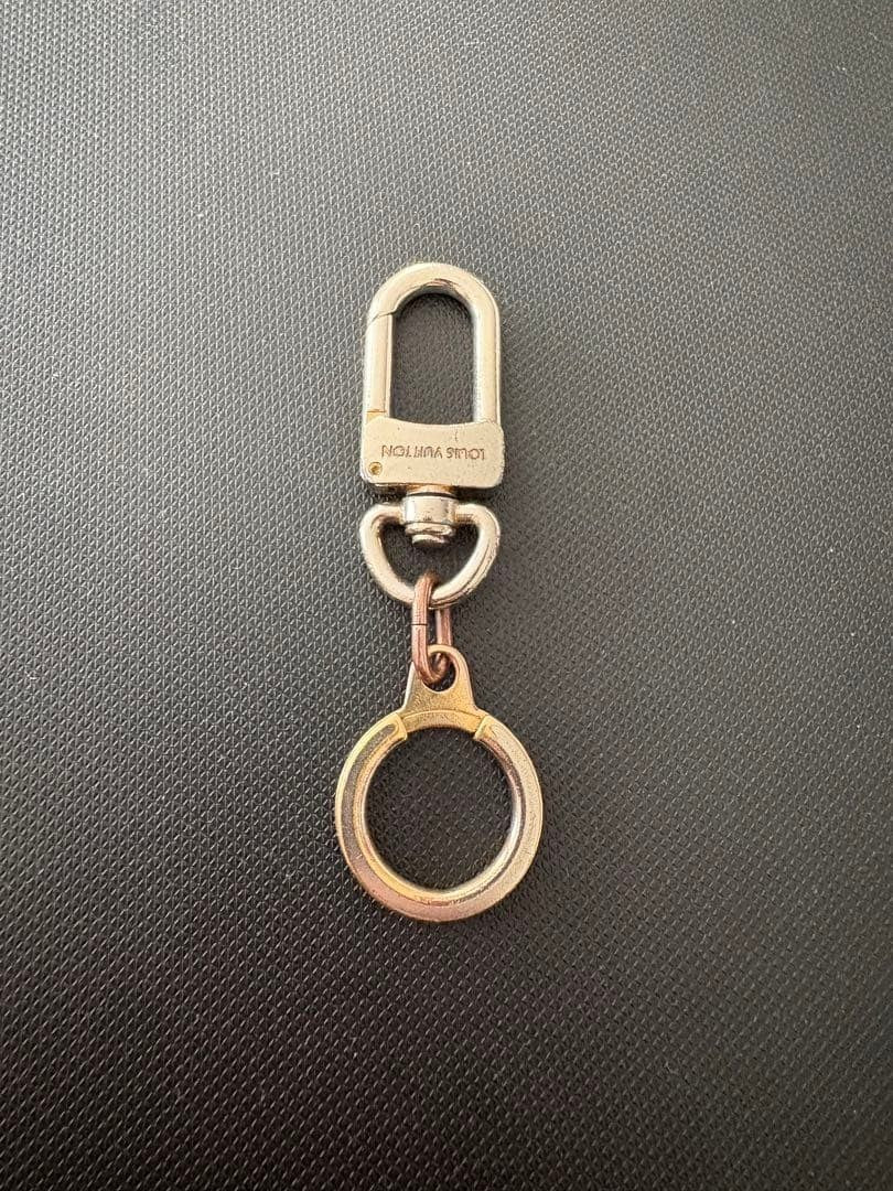 Louis Vuitton Authentic Anneau Cles Key Ring Gold Color Metal Keychain Used