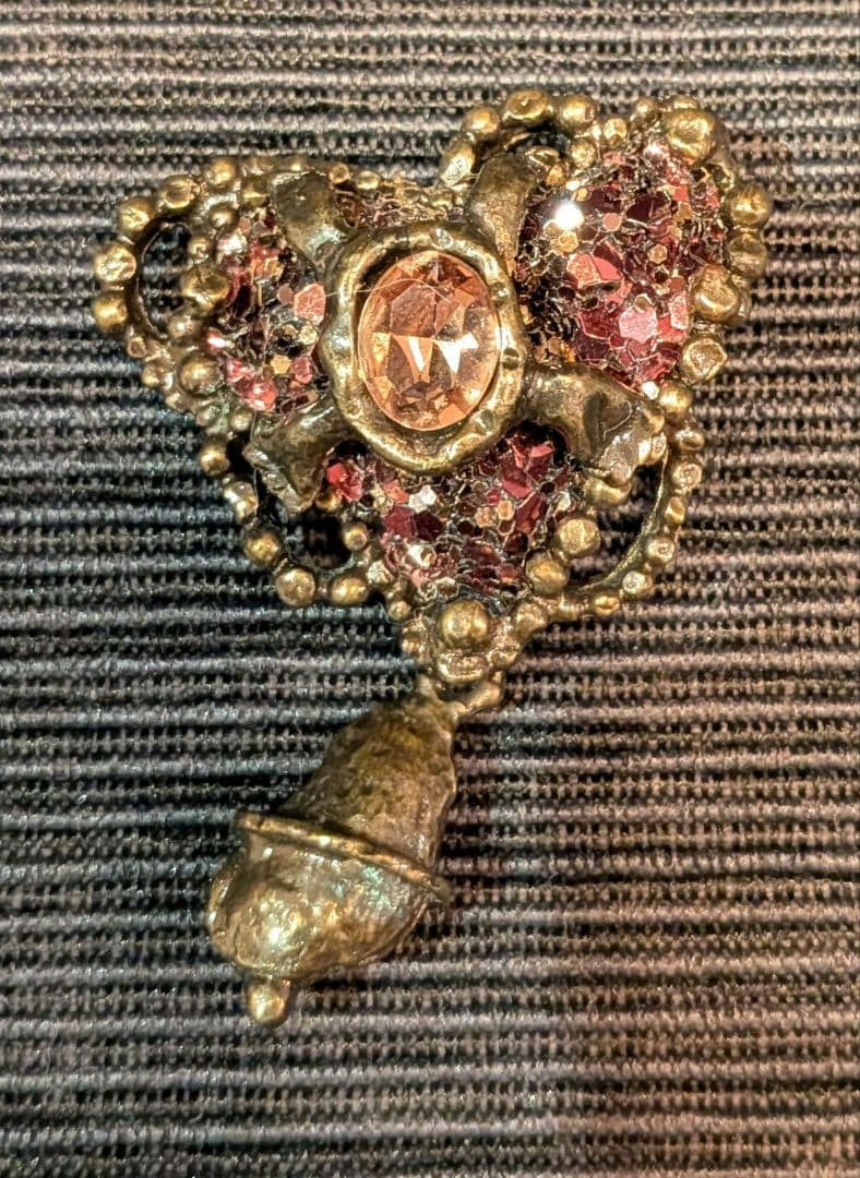 Christian Lacroix Vintage Brooch 5.5x4cm 2.2x1.6" 26g Used Heart Pink Gold