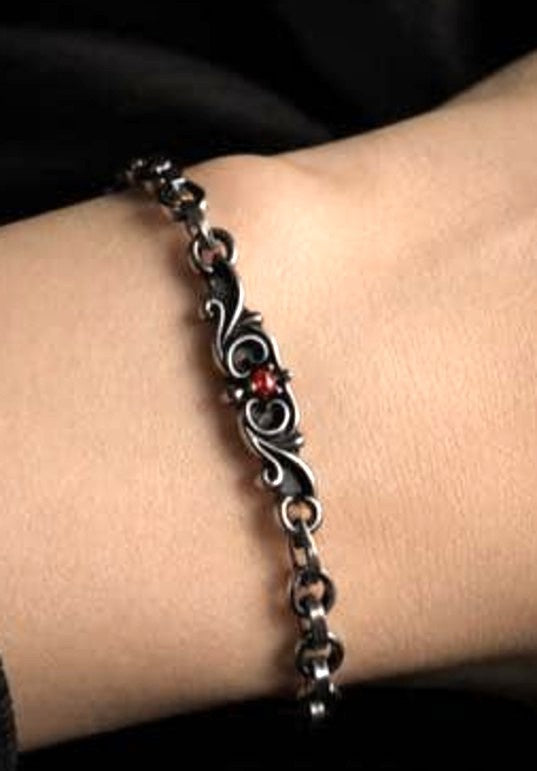 DEAL DESIGN 925 Sterling Silver Chain Bracelet Red Stone Scrollwork Used Japan