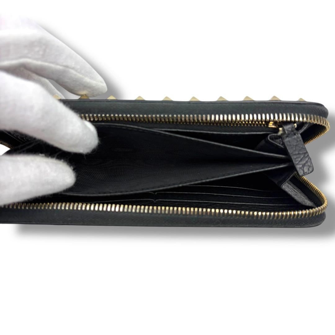 Valentino Garavani Auth Rockstud Long Zip Around Wallet Black 19x10 cm 7.5x3.9"