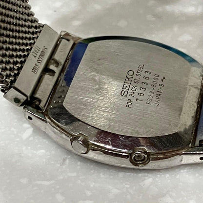 SEIKO F023-5000 Digital Quartz Watch Square Case Mesh Bracelet Silver Vintage