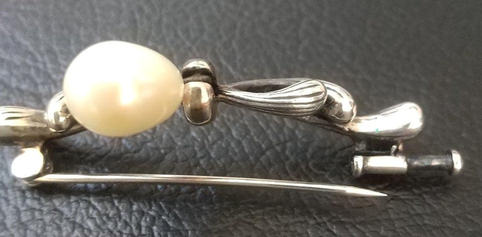 Philippe Charriol Silver Tone Wire Bow Brooch Pin with Cream Pearl Drop Elegant