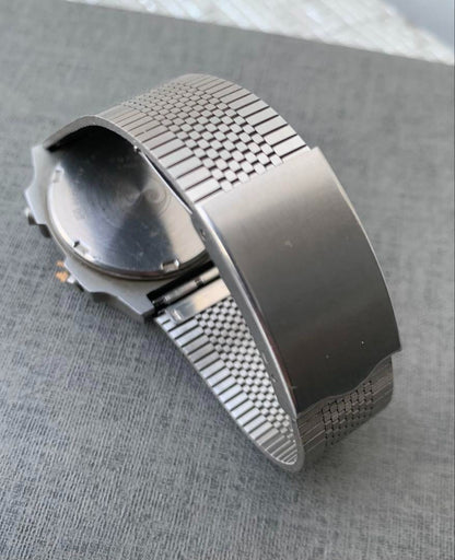 Vintage Seiko Silver wave A914-5A50 Stainless Steel Quartz Watch Rare Authentic