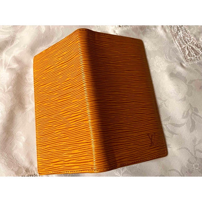 LOUIS VUITTON Epi Leather Agenda Notebook Cover Yellow Purple Interior Spain