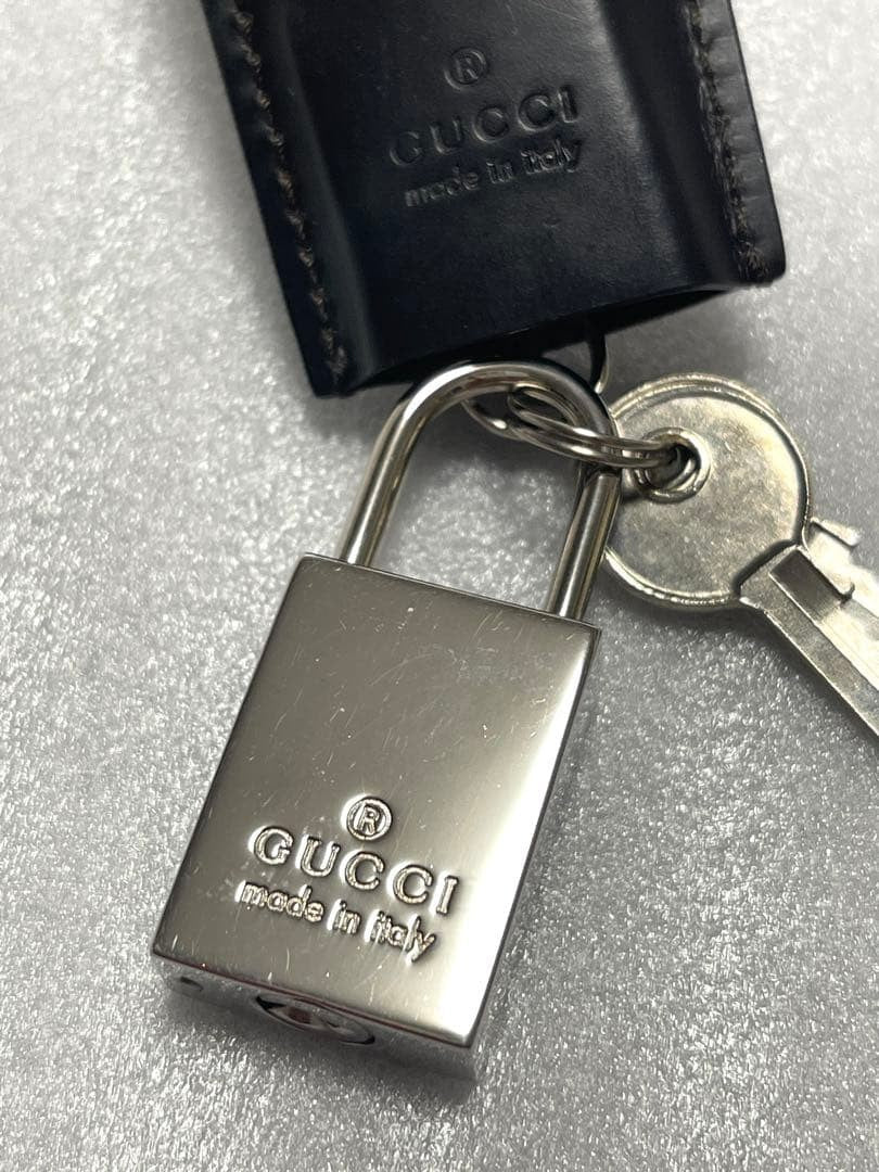 Authentic Gucci Black Leather Clochette Padlock Cadena 2 Keys Set  Bag Charm