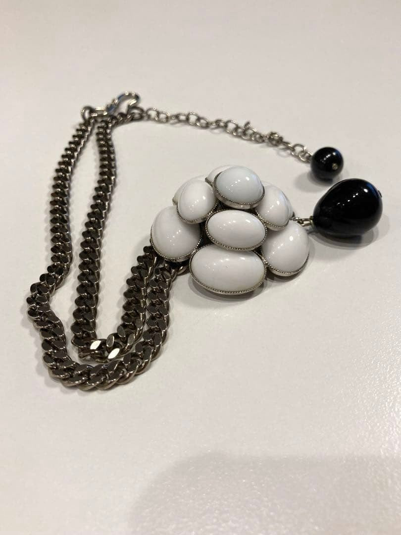Philippe Ferrandis Camellia Flower Necklace White Matte 47.5 cm 18.7" Chain Used