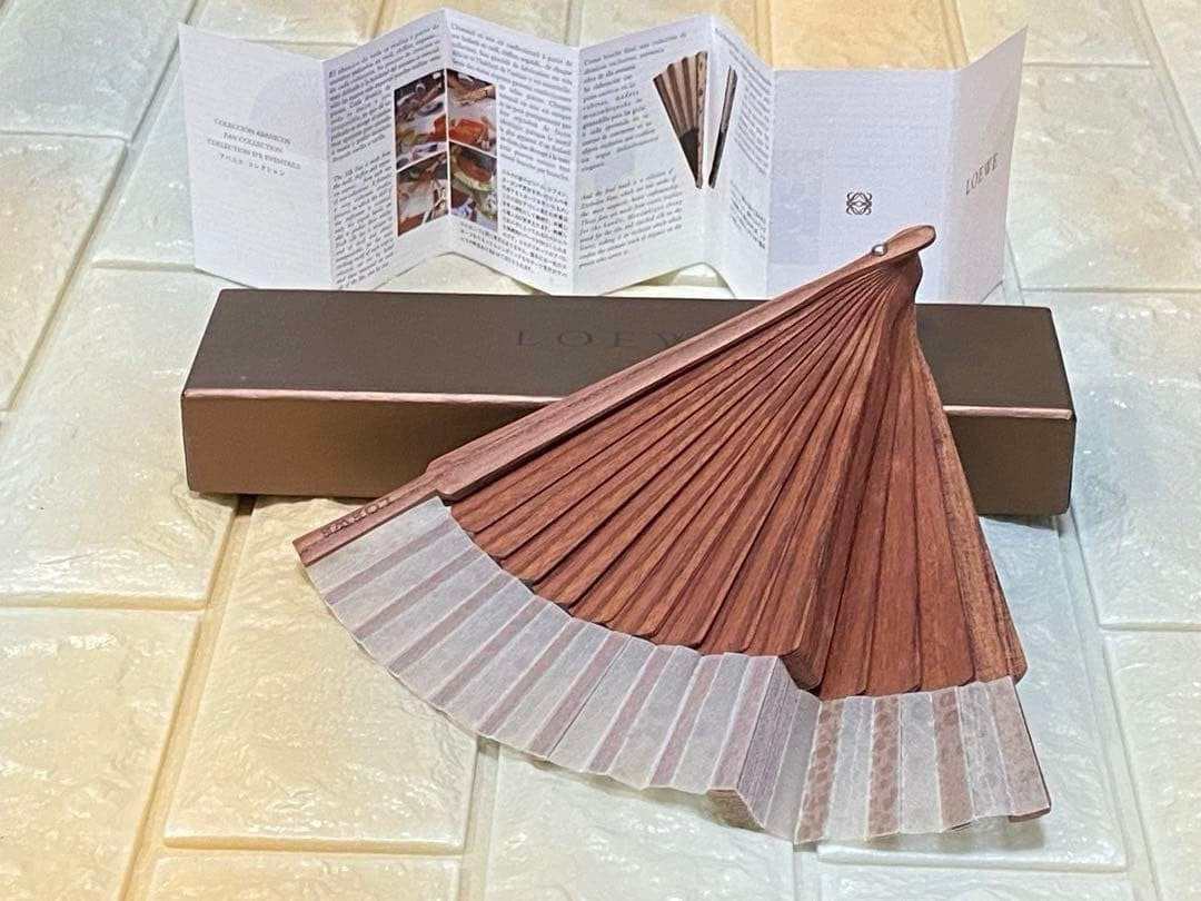 Authentic Loewe Amazona Anagram Logo Fan Brown Wood W/Box 90s Vintage Excellent