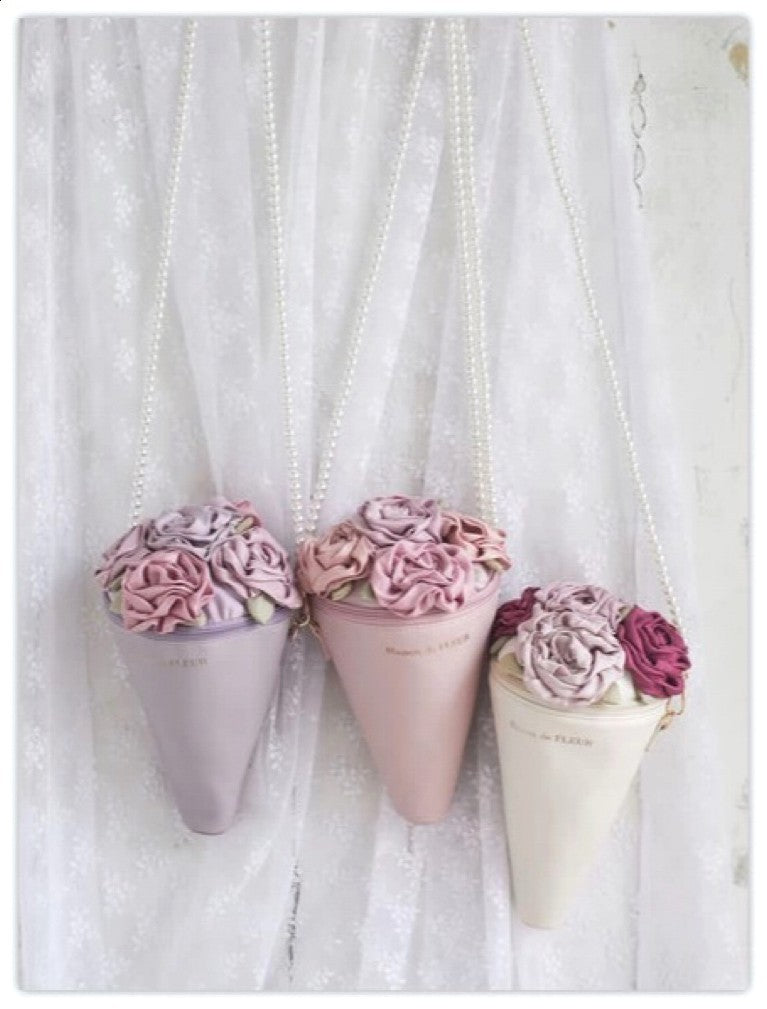 Maison de FLEUR Rose Bouquet Cone Shoulder Bag Crossbody Purple Pearl Chain New