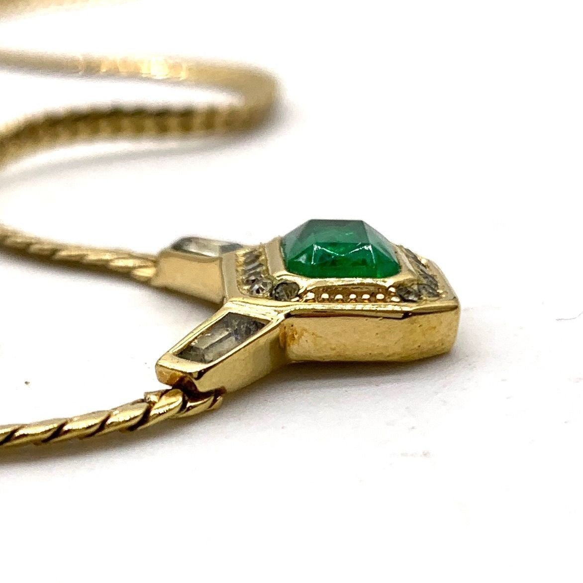 Vintage Christian Dior  Green Stone Rhinestone Gold Tone Chain Necklace 17" Used