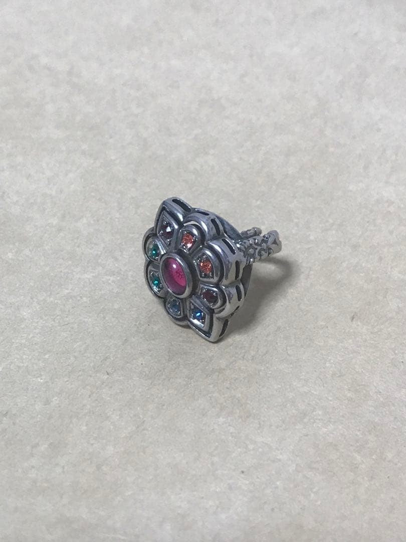 Extremely Rare Gucci Alessandro Michele Crystals Flower Ring Silver Tone Metal