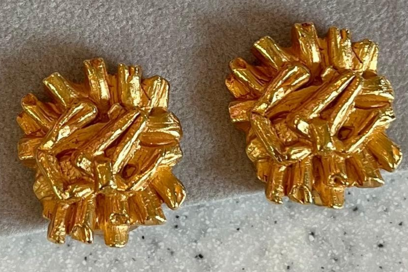 Christian Lacroix Vtg Logo Motif Gold Clip On Earrings 2.5x2cm 1.0x0.8" Used