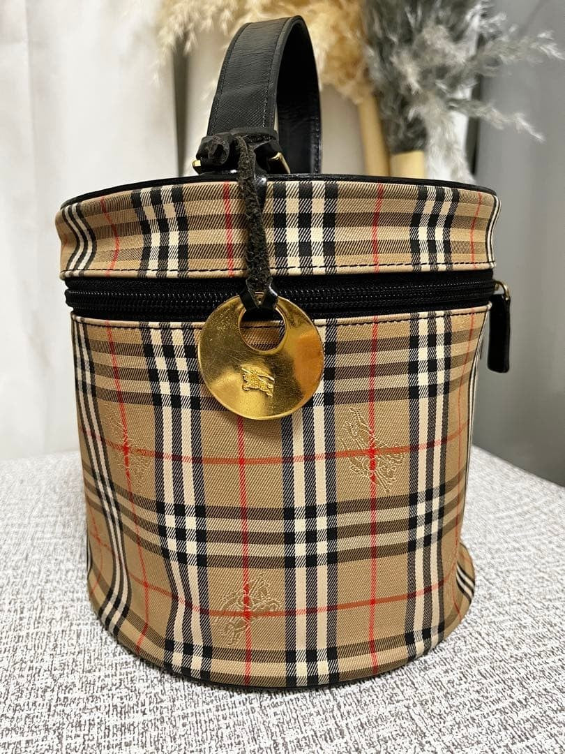 Burberrys Canvas Leather Nova Check Shadow Horse Vanity Bag Beige Hand Bag