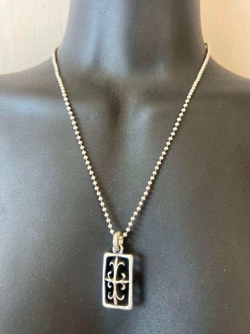 A&G 90s Frame Cross Pendant Necklace Ball Chain Silver 925 USA 35mm Vintage Used