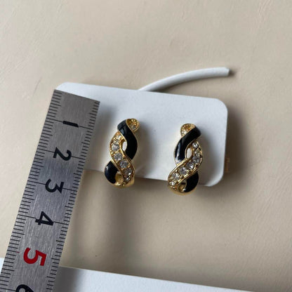 Trifari Gold Black Stone Vintage Earrings Japan Used