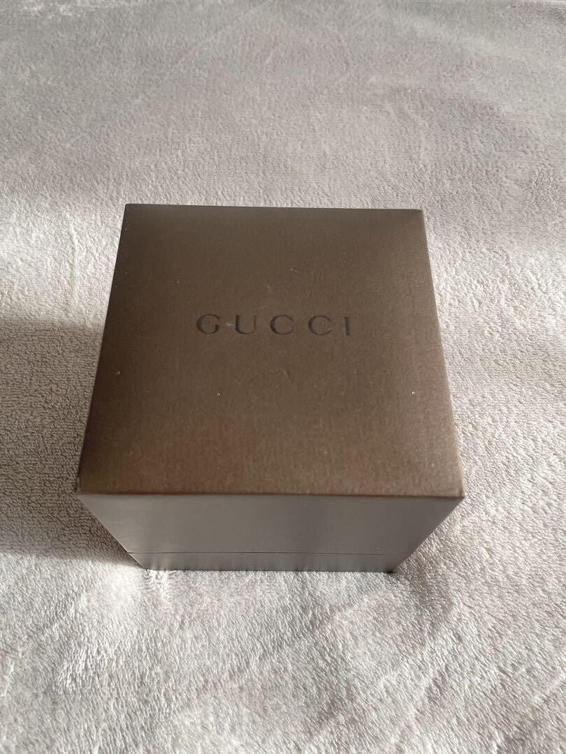 GUCCI 1400L Women's Watch Stainless Steel Black Dial Swiss Made Quartz Used Auth