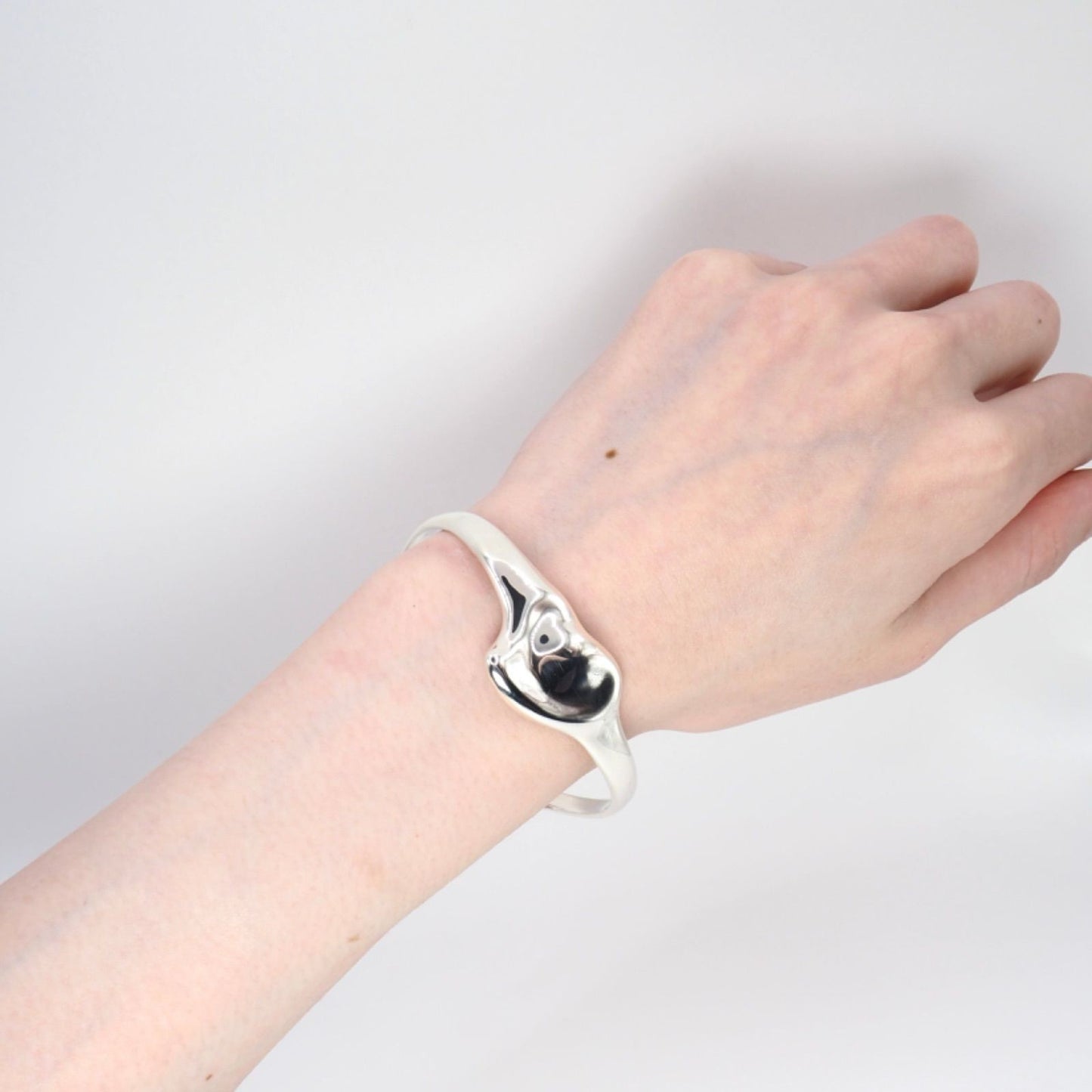 Tiffany & Co Sterling Silver 925  Full Heart Cuff Bracelet Elsa Peretti 6.7in