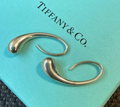 Tiffany & Co Silver 925 Tear Drop Teardrop Hoop Earrings Elsa Peretti Excellent