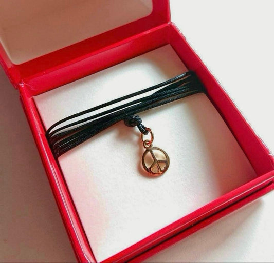 Pomellato Dodo Peace Sign 9K Gold Black Leather Cord Necklace Used Excellent